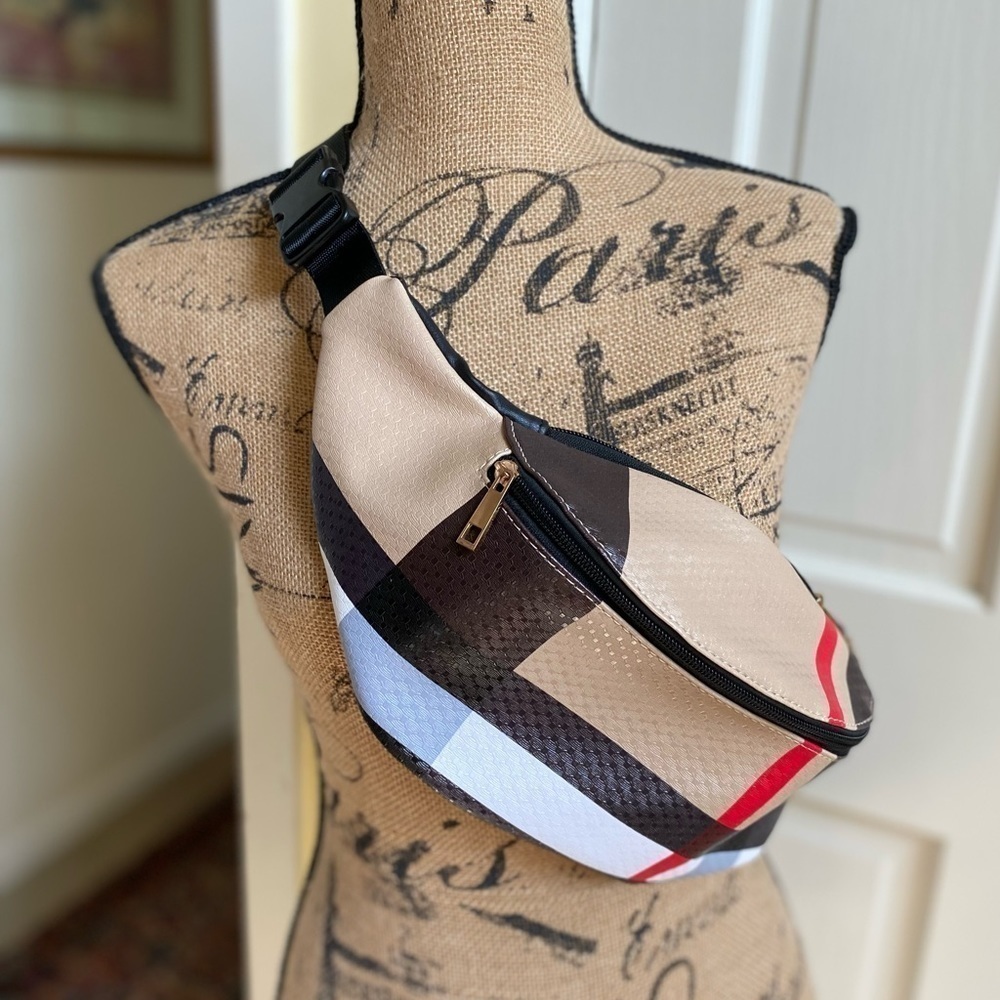 Checked Pattern Crossbody Belt Bag in Beige and Black